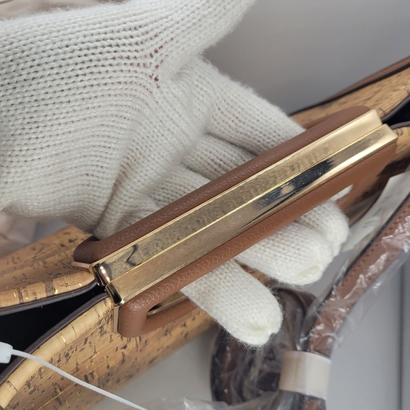 Anne Klein Cork Handle Crossbody Handbag Clutch Gold Metallic Magnet Clousure - Picture 2 of 13